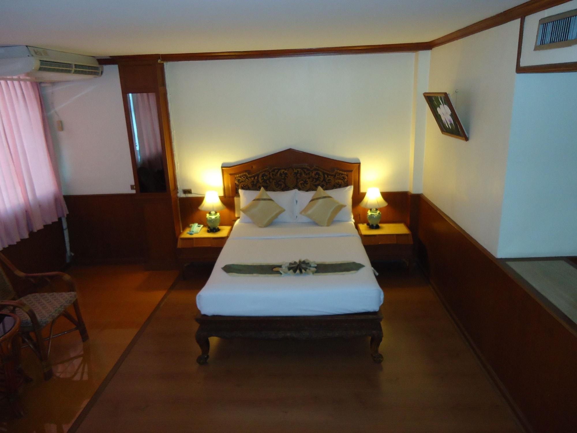Top North Hotel Chiang Mai Exterior foto